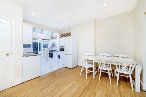 3 bedroom end of terrace house to rent, Orbain Road, Fulham, SW6