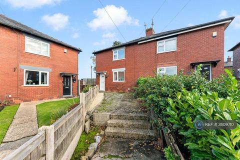 3 bedroom semi-detached house to rent, Beechfield Avenue, Manchester, M26