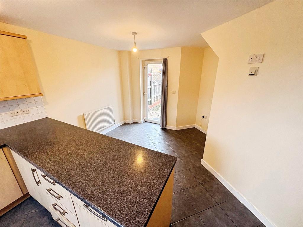 Dining/Kitchen