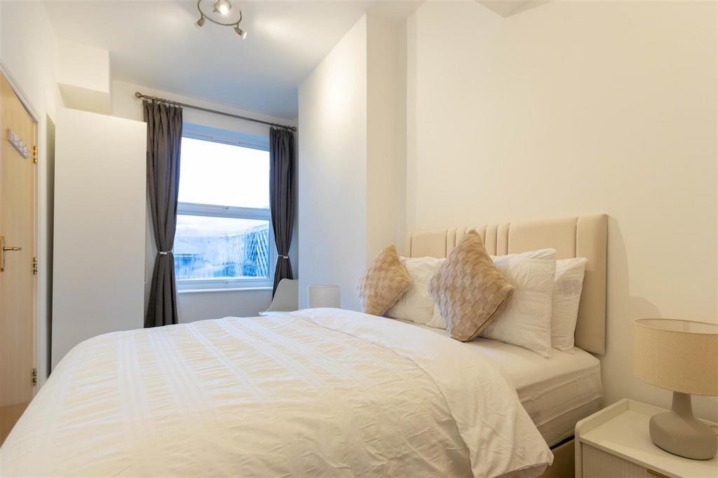 Bedroom.jpg