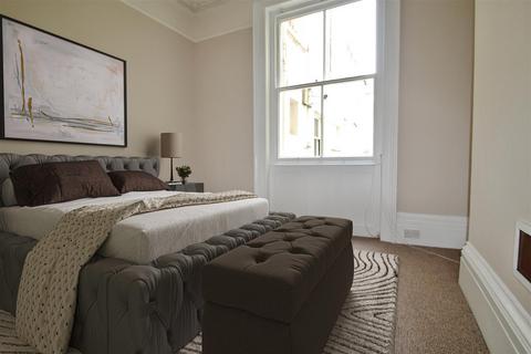2 bedroom flat for sale, Lansdowne Place, Hove