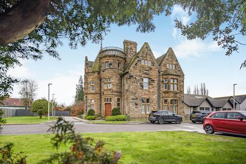 2 bedroom apartment for sale, Flat 1, 3 Avon Hall Gardens