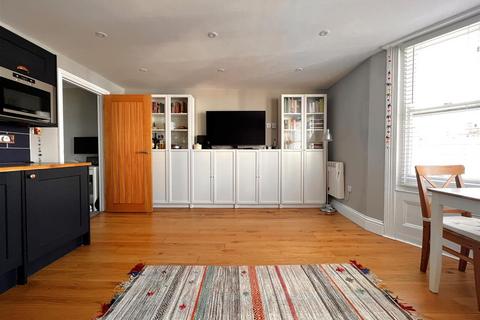 1 bedroom apartment to rent, Temple Street, BRIGHTON