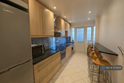 undefined, Mandeville Court, London, NW3
