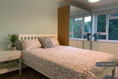 2 bedroom flat to rent, Spencer Road, Croydon, CR2