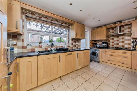 4 bedroom detached house for sale, Beechfields, Winsford