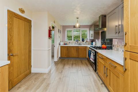 4 bedroom detached house for sale, Spey Close, Winsford