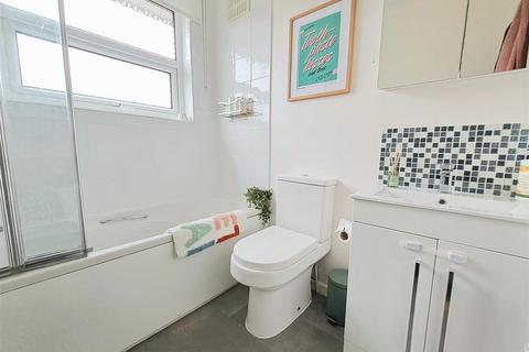 3 bedroom semi-detached house for sale, Larne Road, Sheldon, Birmingham