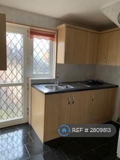 1 bedroom terraced house to rent, Redhall Crescent, Leeds, LS11