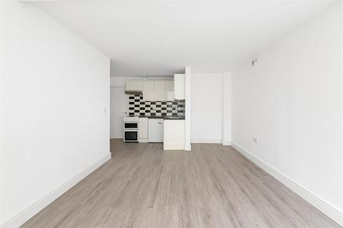undefined, The Pines, Purley CR8