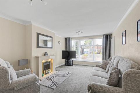 2 bedroom detached bungalow for sale, Rufford Avenue, Bramcote, Nottingham