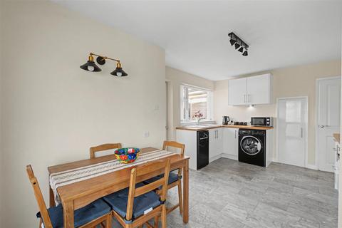 2 bedroom detached bungalow for sale, Rufford Avenue, Bramcote, Nottingham