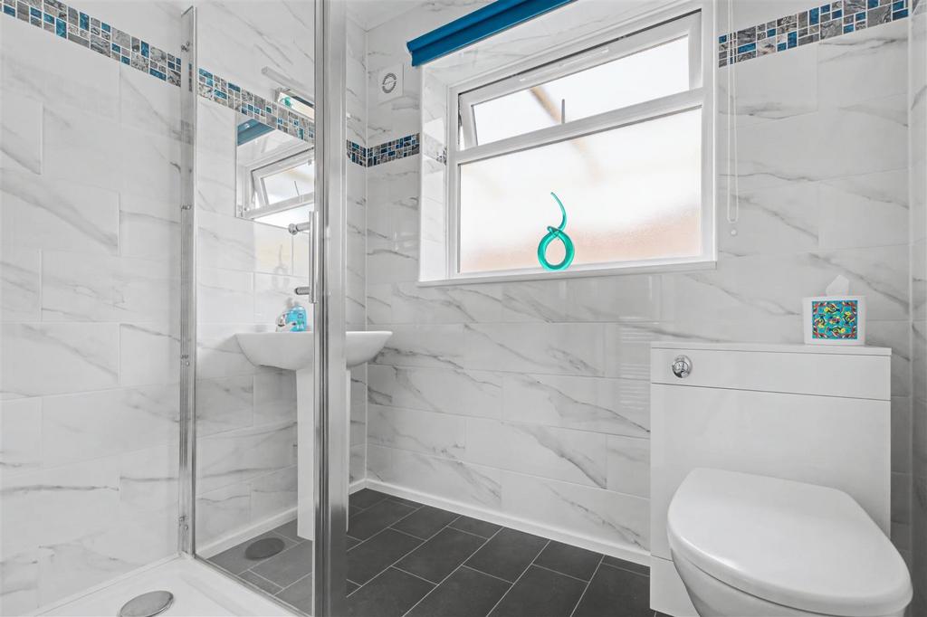 Shower Room 1.jpeg