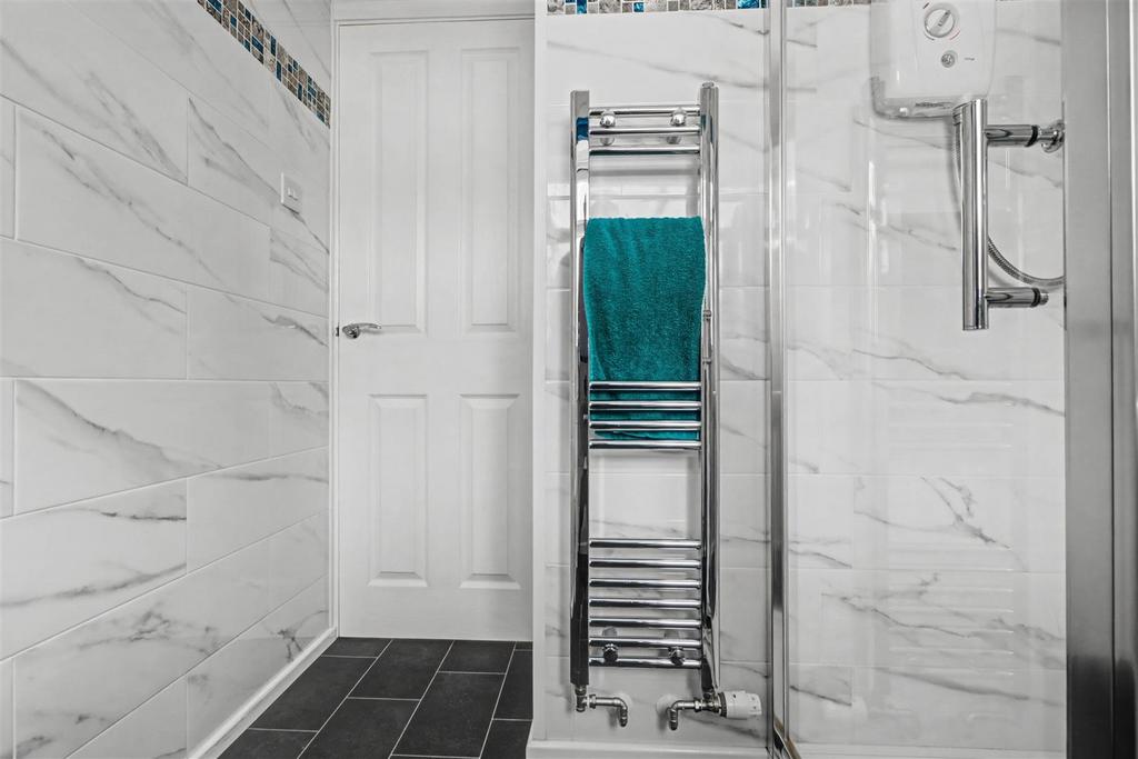 Shower Room 2.jpeg