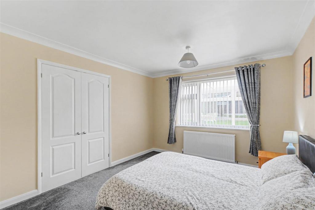 Bedroom 1 2.jpeg