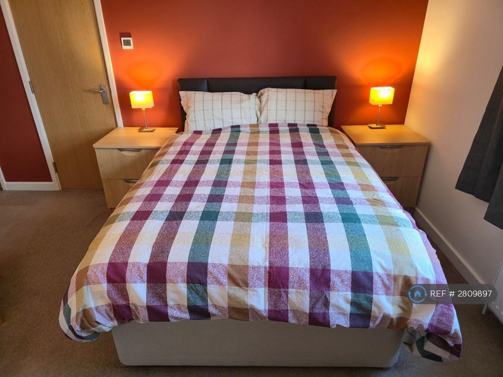 Bedroom R1