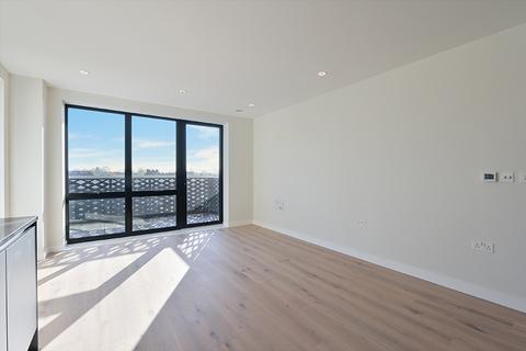 undefined, Middle Road, LONDON