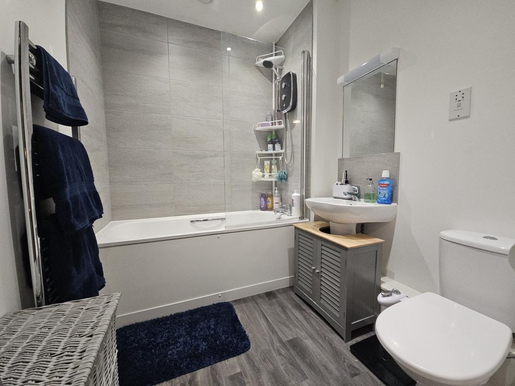 04. Bathroom