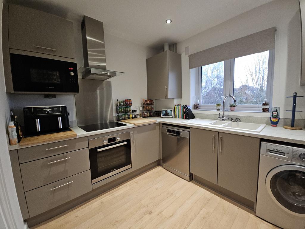 06. Kitchen