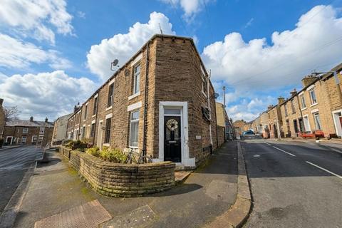 2 bedroom end of terrace house for sale, Duke Street, Glossop, SK13 8JD