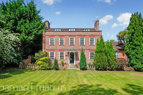 6 bedroom detached house to rent, London Road, Wallington