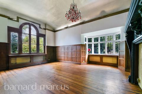 6 bedroom detached house to rent, London Road, Wallington