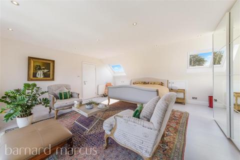5 bedroom house to rent, Vicarage Drive, LONDON