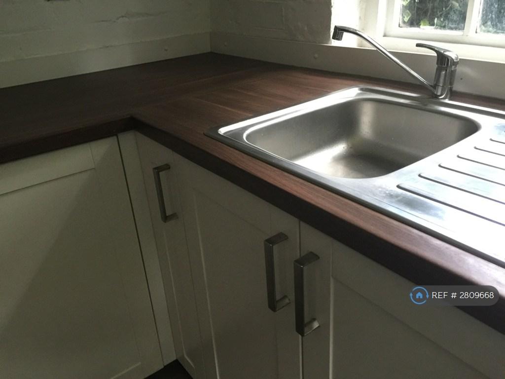 Kitchen 4