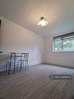 1 bedroom maisonette to rent, Holbeck, Bracknell, RG12