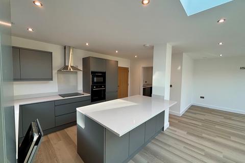 5 bedroom detached house to rent, The Old Coal Yard, Northwold, THETFORD