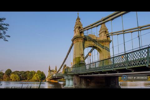 1 bedroom in a house share to rent, Fulham Palace Road, London, W6