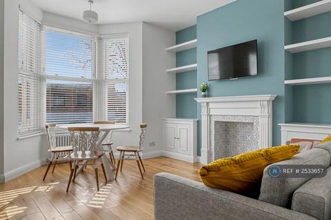 1 bedroom flat to rent, Tottenham Lane, London, N8