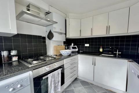 2 bedroom flat to rent, Philbeach Gardens, Earls Court, London