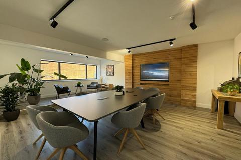 House to rent, Allied Way, Acton