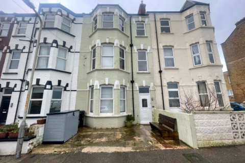 1 bed flat/apartment for rent in Sea View Terrace, Margate, CT9