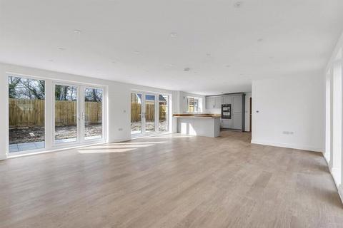 undefined, Honiton, EX14
