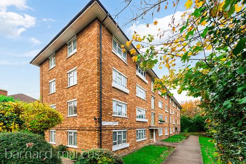 Greystoke Gardens, LONDON
