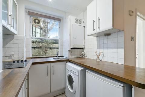undefined, Chiswick Road, LONDON