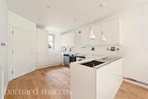 4 bedroom house to rent, Lime Grove, New Malden