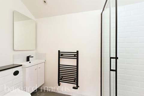 4 bedroom house to rent, Lime Grove, New Malden