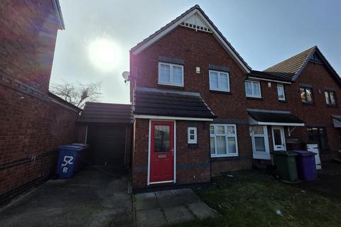3 bedroom semi-detached house to rent, Barmouth Way, Liverpool L5