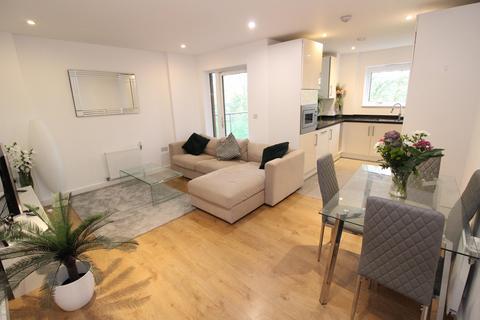 2 bedroom apartment to rent, Talbot Close, MITCHAM