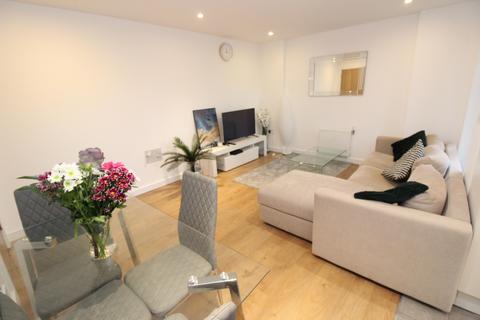 2 bedroom apartment to rent, Talbot Close, MITCHAM