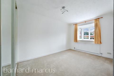 2 bedroom flat to rent, Chartwell Close, CROYDON