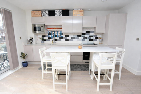 undefined, Christchurch Rd, COLLIERS WOOD SW19