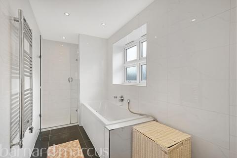 4 bedroom house to rent, Emerald Square, London