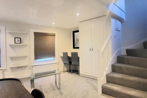 1 bedroom apartment to rent, Bear Street, LONDON