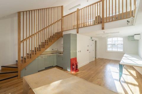 Office to rent, 21-23A Meard St London W1F 0EY