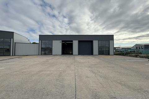 Warehouse to rent, Textilose Rd Manchester M17 1WA