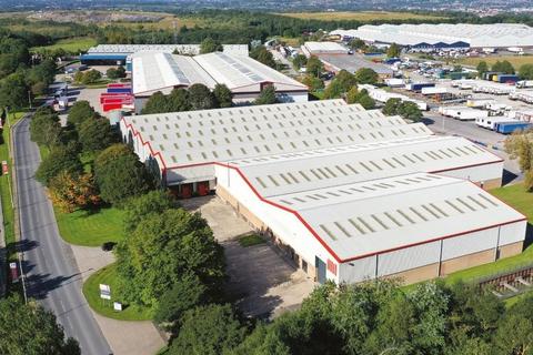Distribution warehouse to rent - Heywood Distribution Park Heywood OL10 2TT